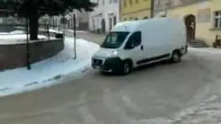 Mały efekt nud&oacute;w:) drift busem w Srebrnej G&oacute;rze