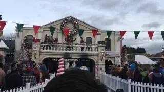 Thomas Land Christmas 2014 Fat Controller and Thomas Dancing (Drayton Manor Theme Park)