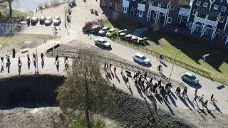 HART ONDER DE RIEM- LOOP ,VOLENDAM.