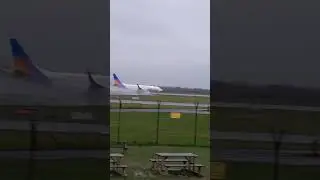 JET2 MLA-MAN 737-8k5 Arriving
