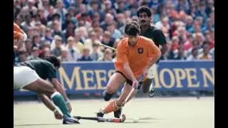 Best hockey dribbles and skills