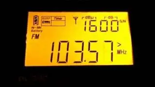 Ночной скан FM диапазона на телескопическую антенну радиоприемникa Tecsun pl-390 в доме.