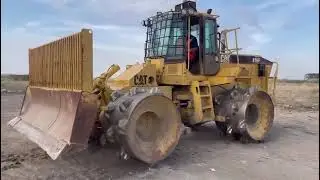 2004 CAT 816F COMPACTOR FOR SALE