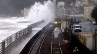 Dawlish railway and station hit again by enormous waves November 2014