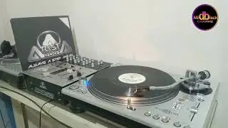 Koffee Brown Featuring B-12 Of Midwikid* &ndash; Weekend Thing(Club Mix) (W/ Rap)