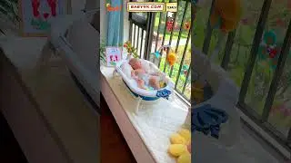Create a cozy bath space for your baby! Folding Baby Bathtub to the rescue!