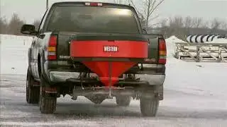 WESTERN&reg; Low Profile 500, 1000 & 2500 Tailgate Spreaders