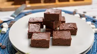 Indulging CHOCOLATE FUDGE - FANNIE MAY COPYCAT | Recipes.net