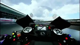 MotoGp22 - maverick vinales balap di trek basah Mandalika 4K