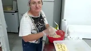 Utilize massa de mandioca no salgado - Consultomaq