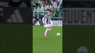 Spot it. Hit it. Score it. | #vlahovic #juveudinese #seriea
