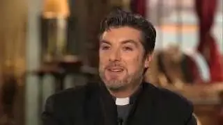 2014. j&uacute;nius Ki volt Tony Palmer p&uuml;sp&ouml;k?