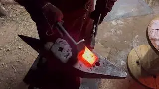 Setting the forge weld on the folded Damascus.