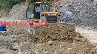 DX17 leveling road for Black topping..