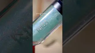 The prettiest blue lip gloss! ❄️✨Kiko Milano 3D Hydra Lipgloss 51 #makeup #beauty #trending