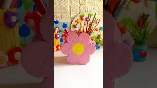 Diy Cardboard flower pen holder 🧿💜 #shorts #youtubepartner #creativeart #penholder #cardboard