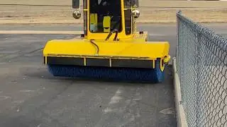 Superior Broom FLOAT