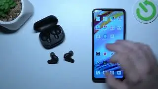 Checking Battery Level on Skullcandy Smokin Buds for Enhanced Listening Experience!