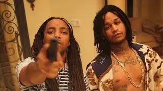 (Chief keef) cousin in Chicago with a red gun😂🔴