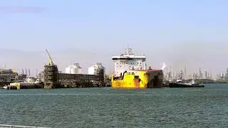 38,850 DWT Cayman Islands flagged Chemical Products Tanker STOLT SINCERITY