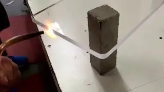 Polishing acrylic edge with flame