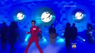 Gustavo Daneluz no Dance se puder interpretando Thriller do Michael Jackson