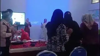 Prank Yang Sangat Mendebarkan, Selamat Ulang tahun ke:50 ibu KARYATI, S.Pd