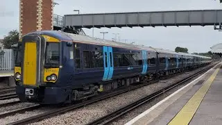 Southeastern Class 377521 and 377128 at Paddock Wood 07/08/2025