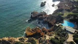 Portugal Travel 4K Drone - Praia dos Tr&ecirc;s Irm&atilde;os, Alvor