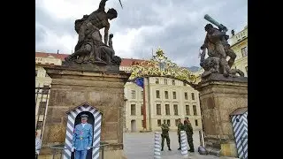 Prague le château et la cathédrale Saint Guy