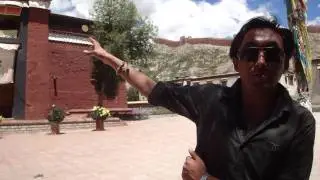 Palcho Monastery explanation by Tibetan official guide, Gyantse city Tibet China