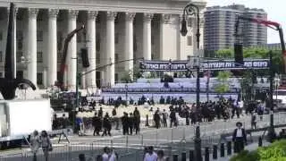 Thousands Of Haredim Hold Anti-Draft Protest in New York