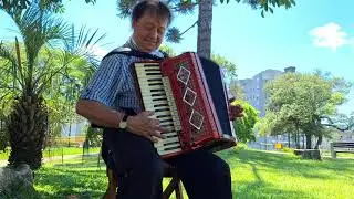 Baile na Cidade. Autoria de Carlinhos Steiner.  Filmagens de Alex Zonin.  Telefone 54 99951-2710.