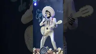 Oogie Boogie Bash 2025 Ernesto de la Cruz performs &ldquo;Remember Me&rdquo;- Disney CaliforniaAdventure 9/16/25