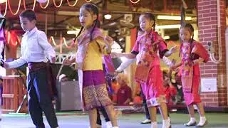 ເຍົາວະຊົນເຕ້ນບັສລົດຕາແພງຫລາຍ Lao Teen dance ลำวงแบบเป็นจังหวะลาวๆ