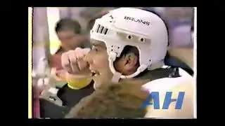 NHL Nov. 4, 1989 Cam Neely,BOS v Rob Ray,BUF (crosscheck) Boston Bruins Buffalo Sabres