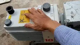 Bơm h&uacute;t ch&acirc;n kh&ocirc;ng / EDWARDS E2M18 AGILENT VACUUM PUMP Made in France. Điện 220v. H&uacute;t 342 lit/phut