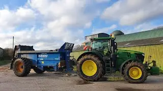 Muck Spreading with John Deere 6250r & Bunning Muck Spreader: FARMING UK Country Life / Tractors