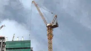 Liebherr HC-L Series luffing jib crane, NYC