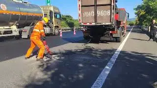 Fast Asphalt Breaking for Road Repair | ZONDAR