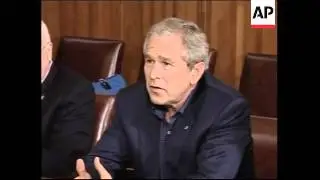 Bush and cabinet meet to discuss Iraq strategy