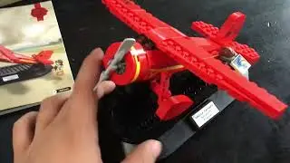 Lego Amelia Earhart Tribute Review (40450)