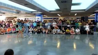 Salsa Dancing Vancouver | Baza Dance Studios Performance