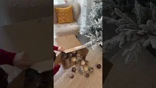 Decorate Flocked  Christmas Tree In your House !! #christmas #christmastree #decoration #decor
