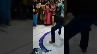 Funny vedeo 😀😀#trendingshorts #subscribemychannel #mahafun#trendingshorts #comedy