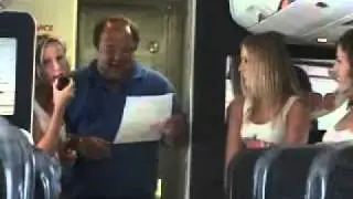 Scott Sings the Teapot Song with the Hooters Girls