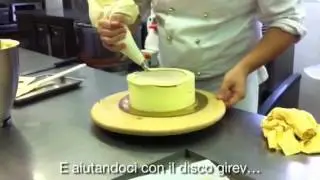 TUTORIAL 3# Rasatura di una torta