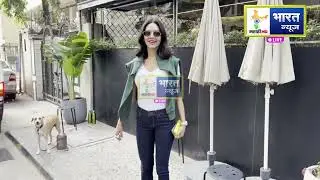 ESHA GUPTA SNAPPED AT CAFE IN BANDRA #eshagupta #short #bollywood #actress #viral  #shortsfeed  