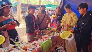 kuv cov ntxhais vauv tau lag luam kawg