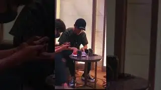 XiaoZhan reading a letter from fans. He love his fan and fan also love him so much.#xiaozhan #肖战#xfx